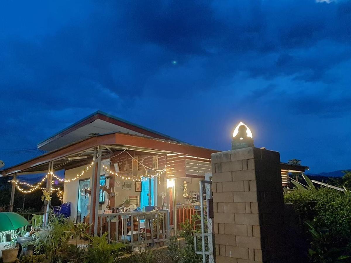 ホテル Phu Chaem House メーチェム エクステリア 写真