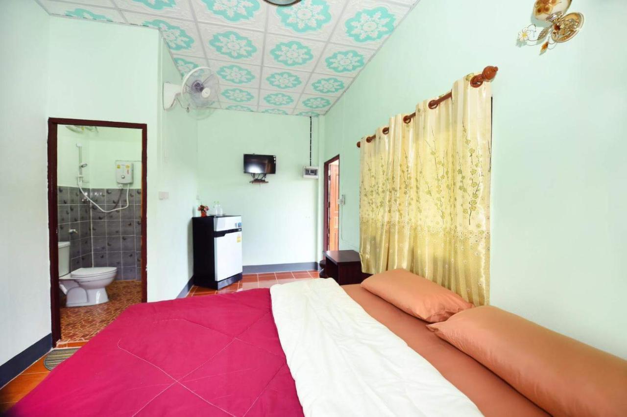 ホテル Phu Chaem House メーチェム エクステリア 写真